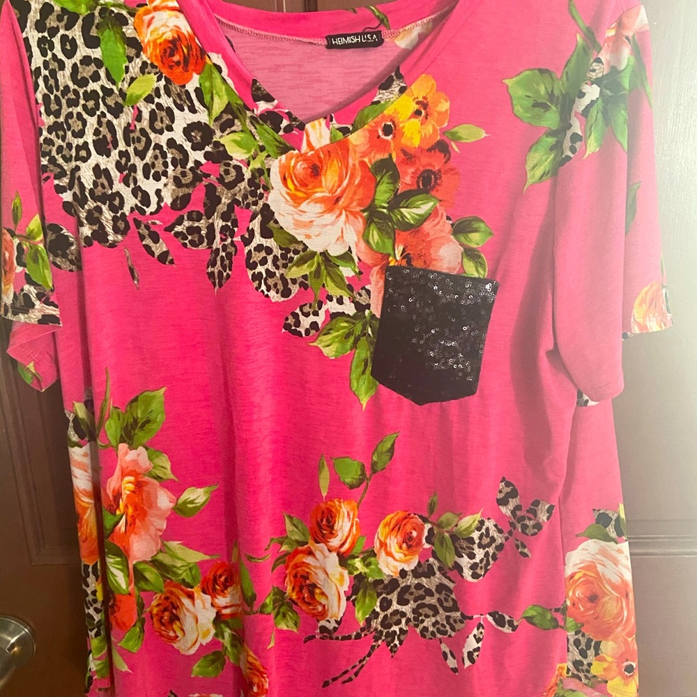 Boutique shirt , super cute , worn once